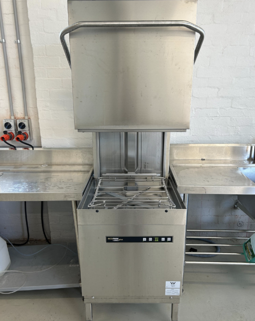 Upright Commercial dishwasher for hire from bettercup, used at festivals and events for washing reusable cups and food dishes.