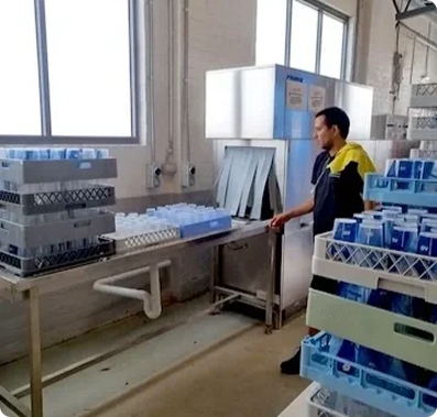 Reusable washing hub to service major events with conveyor dishwasher and staff washing reusables at bettercup